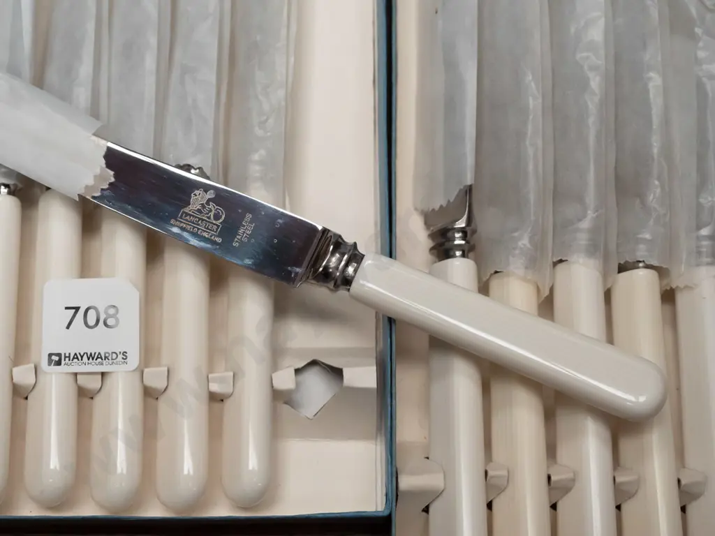 2 boxed sets of 6 Sheffield faux bone handled knives - 2 sizes Image 1++