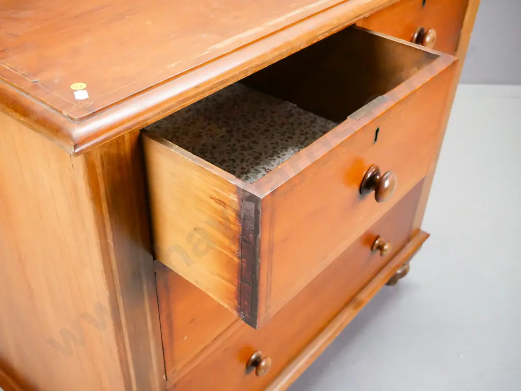 New Zealand colonial kauri 4-drawer chest with turned wooden knobs, inlaid cedar stringing to top, sides and drawers, on Image 1++