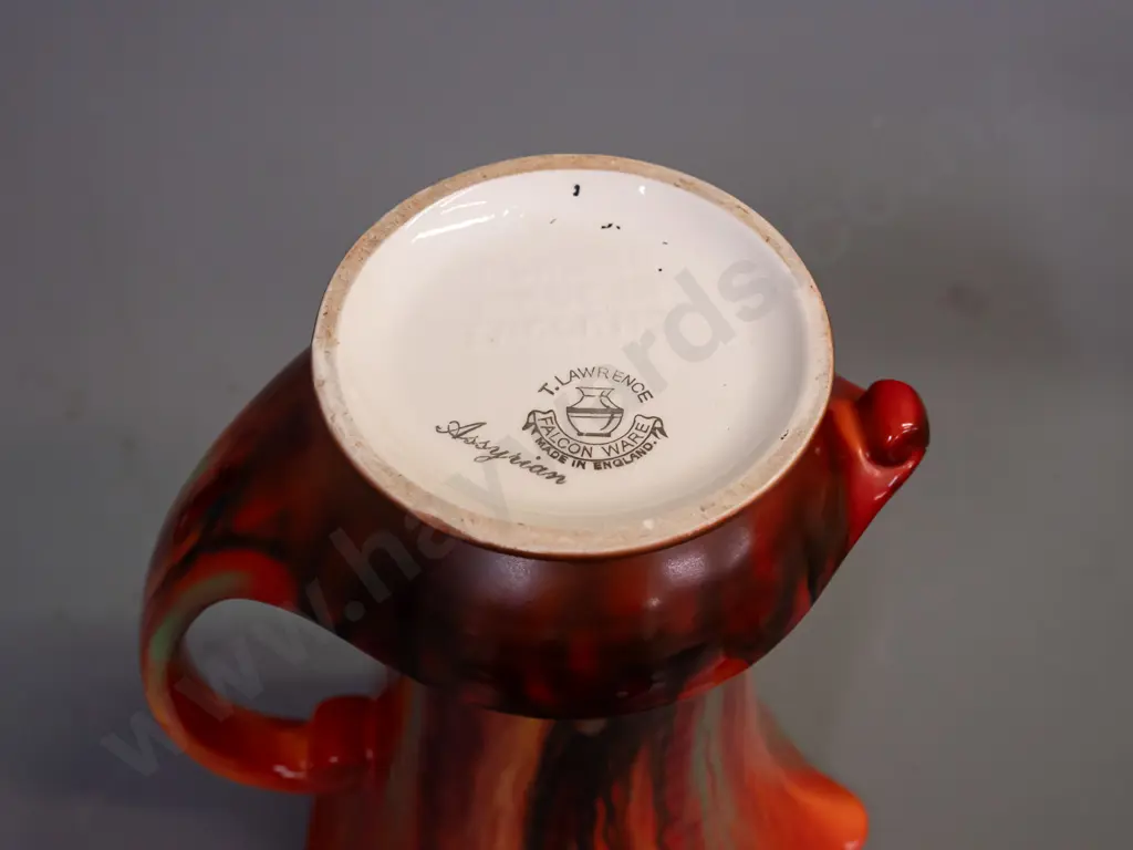 Falcon Ware "Assyrian" pattern vase H-210 Image 1++