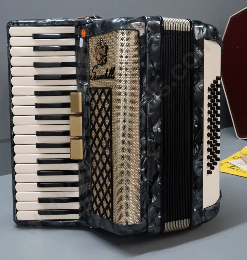 Scandalli piano accordion with case and booklets - some wear to case Image 1++