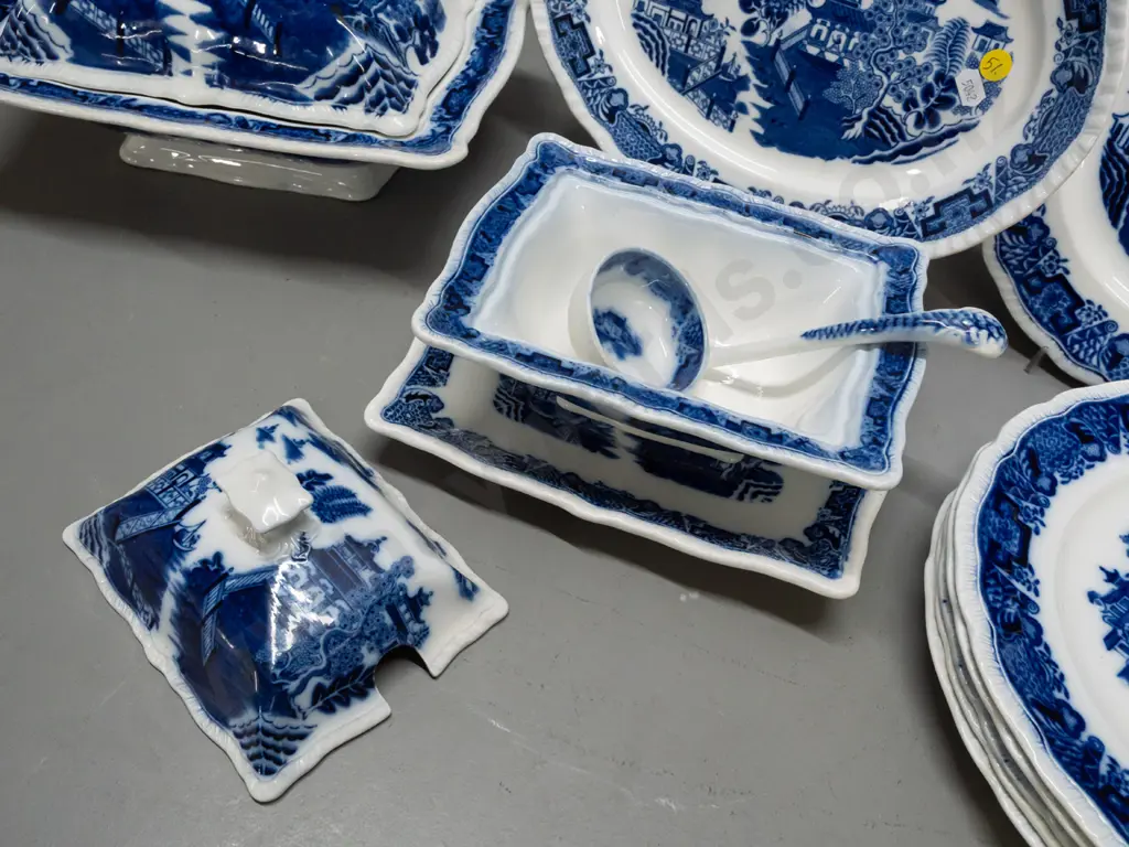 Bristol Alkalon "Mandarin Pattern" tableware: lidded vegetable, lidded sauce w/saucer, oval platter, 6x dinner plates Image 1++