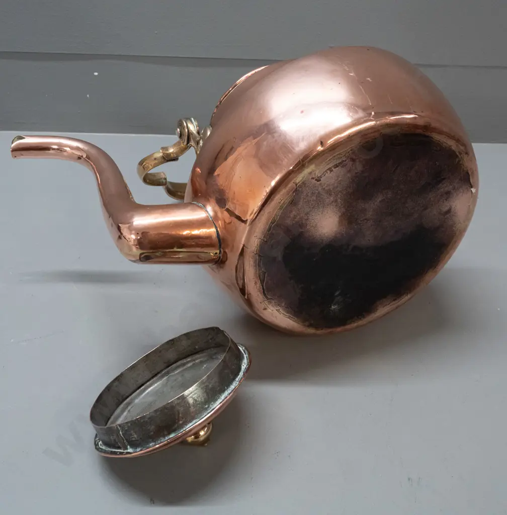 vintage copper kettle with brass knob and handle. Some dinting. Handle up dimensions H-350 W-350 Image 1++
