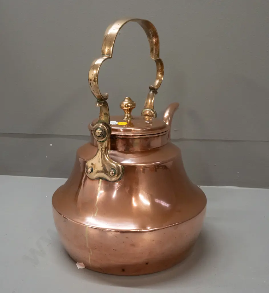 vintage copper kettle with brass knob and handle. Some dinting. Handle up dimensions H-350 W-350 Image 1++
