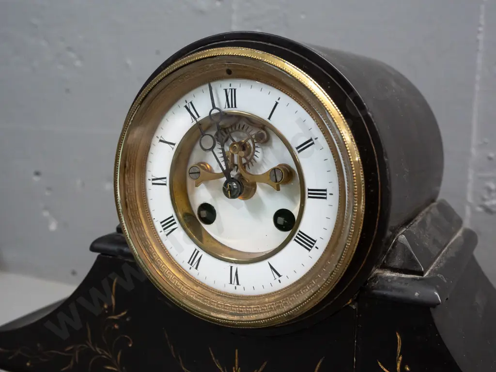 vintage heavy black marble mantle clock w/ etched decoration. Glass bezel front and rear. Enamel face, brass bezel Image 1++