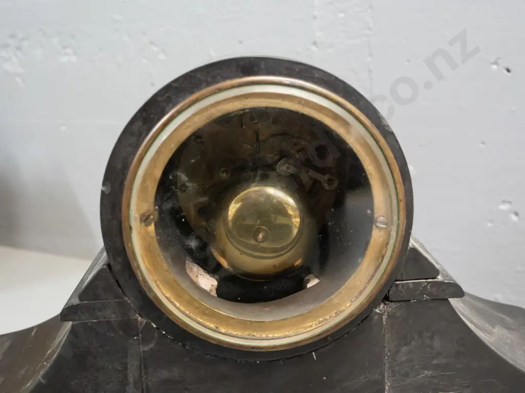 vintage heavy black marble mantle clock w/ etched decoration. Glass bezel front and rear. Enamel face, brass bezel Image 1++