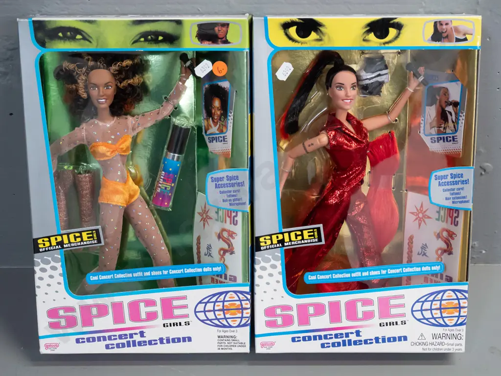 Spice Girls Concert Collection figures in original boxes with accessories - Galoob Toys - 1998 Mel C. and Mel B. Image 1++