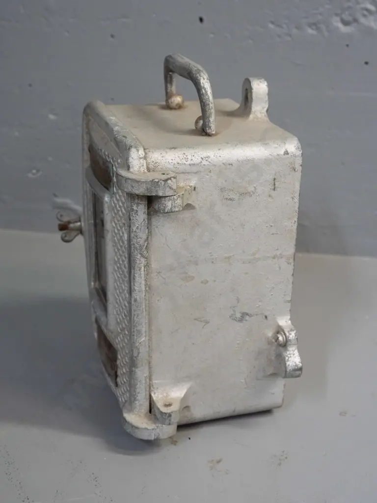 Venner time switch - brass mechanism in cast alloy housing - "Auckland, Wellington, Christchurch, Dunedin, Etc." Image 1++