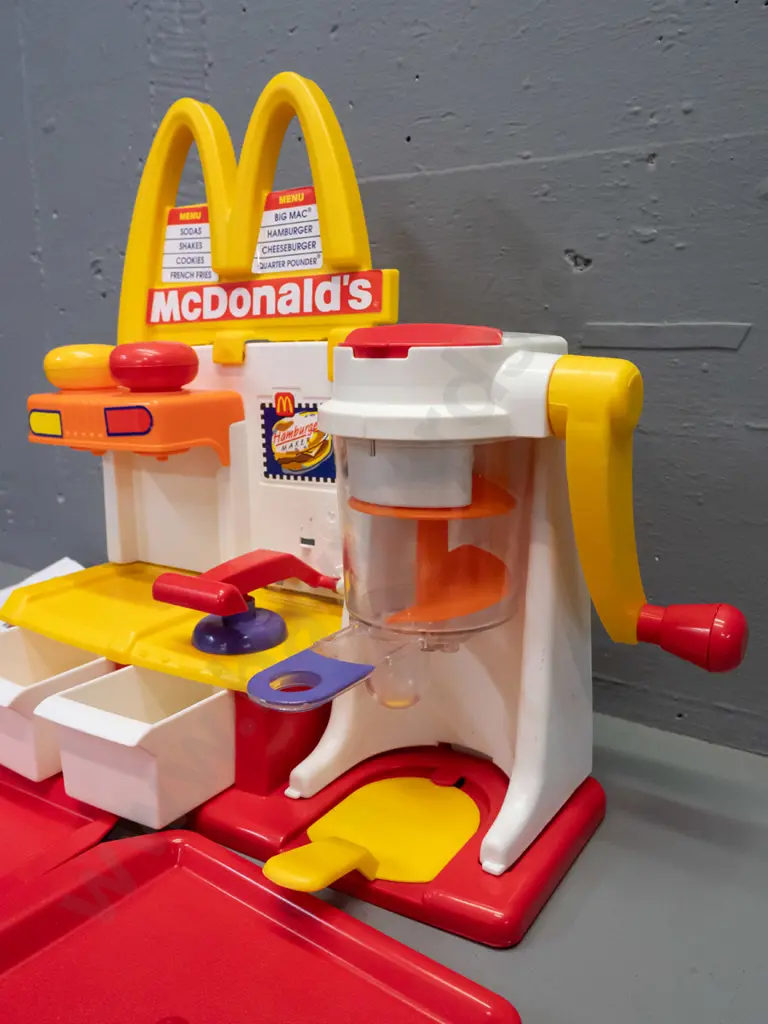 McDonald's Hamburger Snack Maker promotional toy set with booklet - 1994 Mattel - may be missing a few small parts H-350 Image 1++