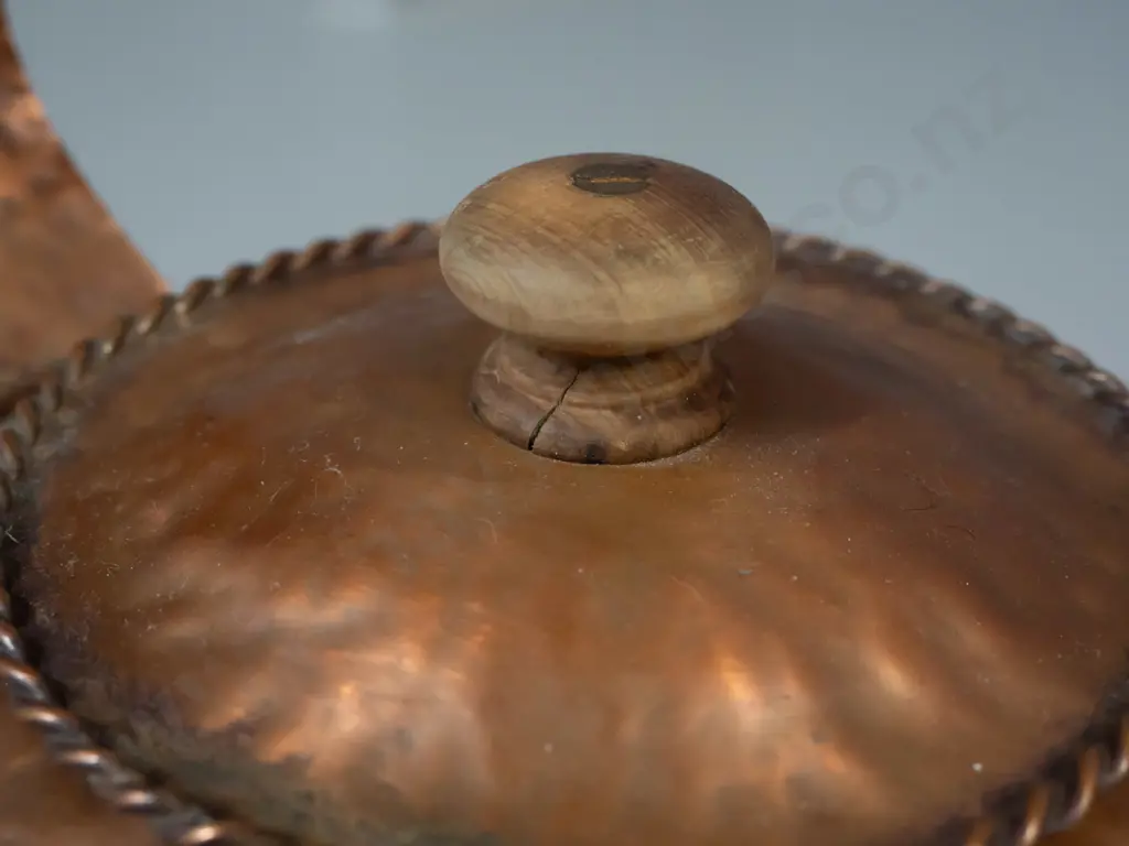 vintage hand-beaten copper kettle with turned wooden handle and knob, rope-twist edging on lid - some discolouration, Image 1++