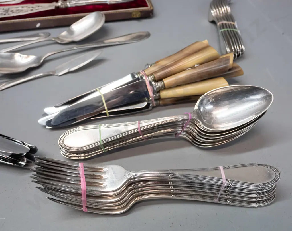 vintage WMF German cutlery - 12 place settings, 2 sizes of horn handled knives (not marked WMF) and cased set of French Image 1++