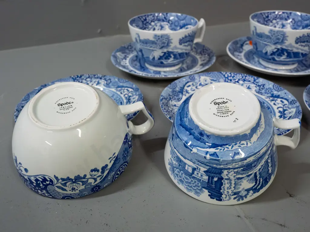 5 Spode Italian pattern cups & saucers - 1 larger than others Image 1++