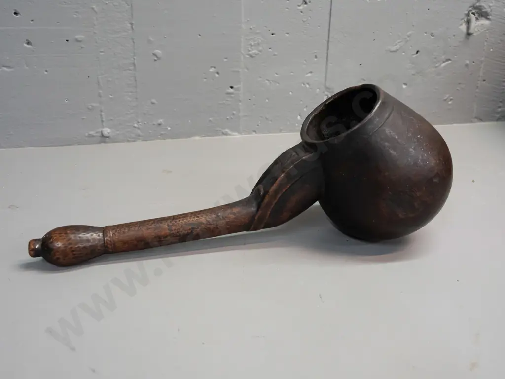 Somali carved wooden camel milk scoop - some hairline cracking around rim L-400 Image 1++