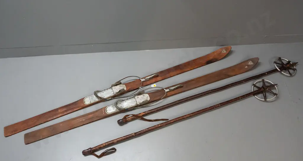 pair of vintage alpine skis, timber w/ metal edging & SkiRite Toronto/Willi Walch Austria bindings. Decal reads Image 1++