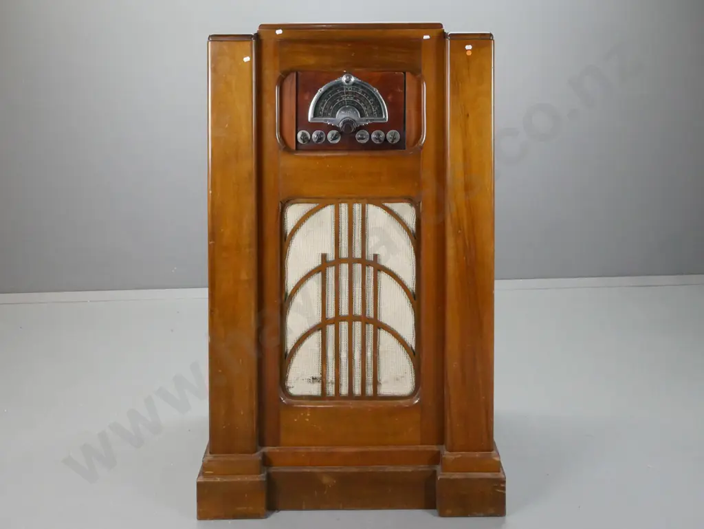 deco large console radio - Masterpiece / McMurdo Silver, Chicago, Jansen speaker, label on cabinet: Built Image 1++