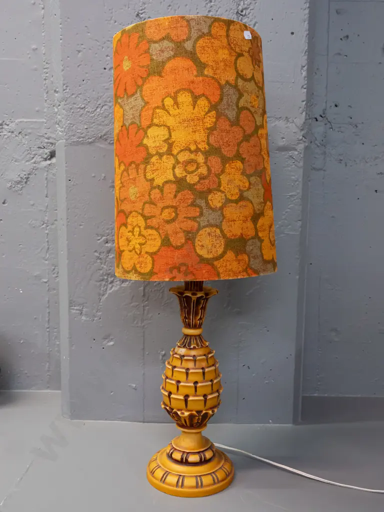 retro composite pineapple shaped table lamp with floral shade H-710 - shade a little wobbly Image 1++