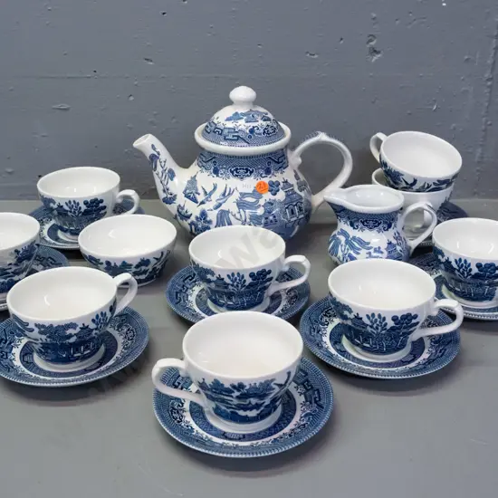 Churchill willow pattern tea ware - teapot H200 L230, cream & sugar with 9 cups and 8 saucers - some sticker residue