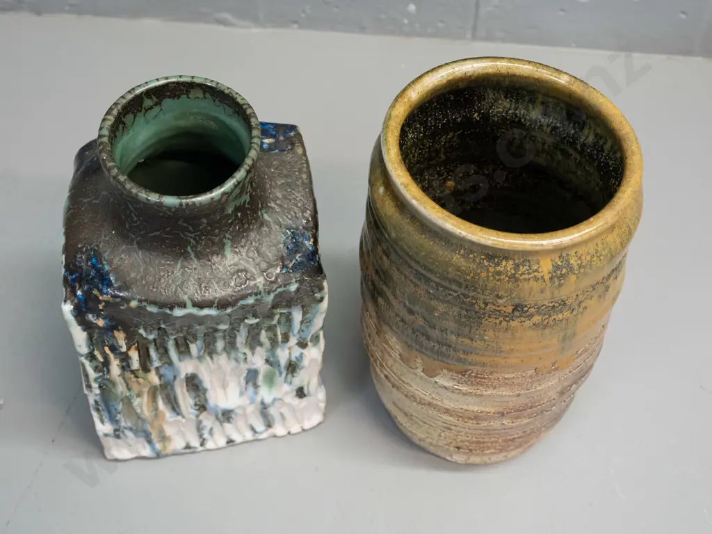 2 pieces of studio pottery - Paul Melser New Zealand H-210 and a retro textured slab bottle vase marked RG Image 1++