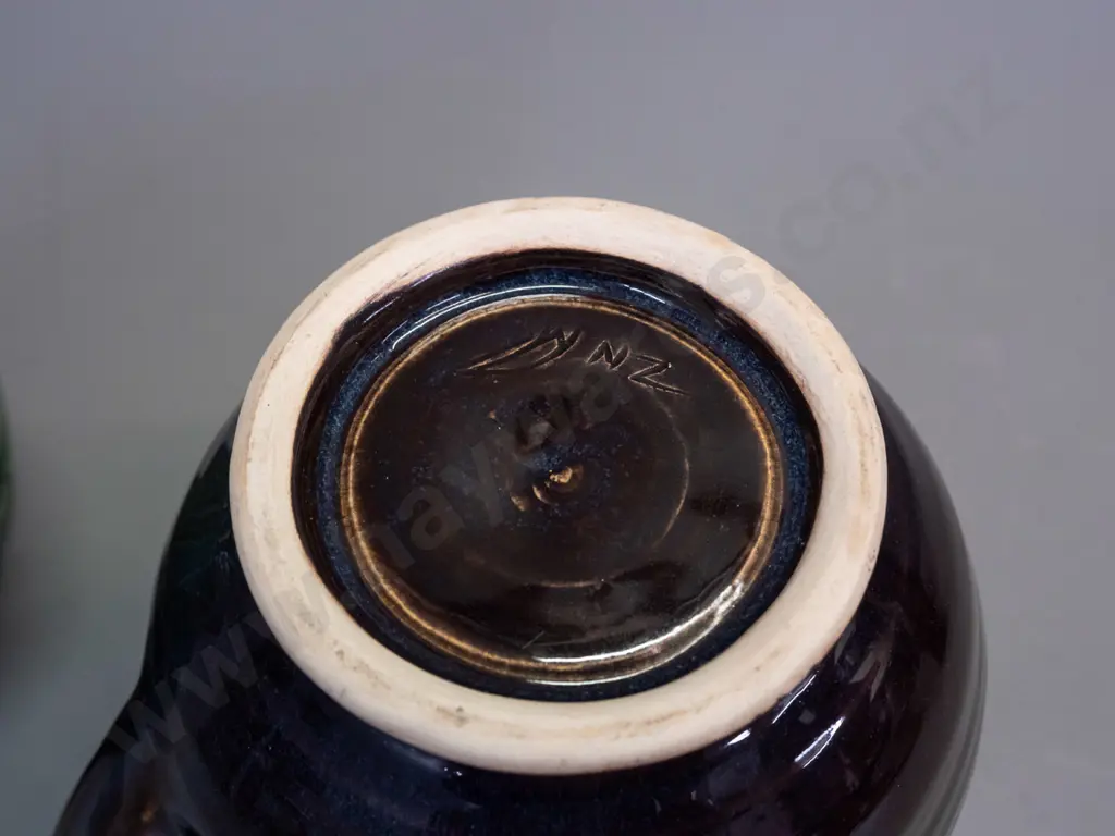 2 pieces of New Zealand studio pottery - green glazed geometric pattern vase - unknown mark (JF or JK?) with some glaze Image 1++