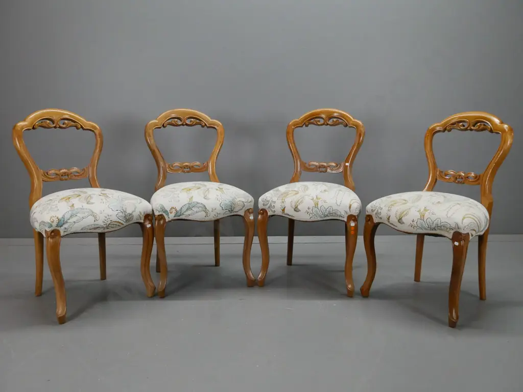 4 vintage mahogany cab-leg balloon back chairs with carved back splat and top rail - fading / wear to finish, some wear, Image 1++
