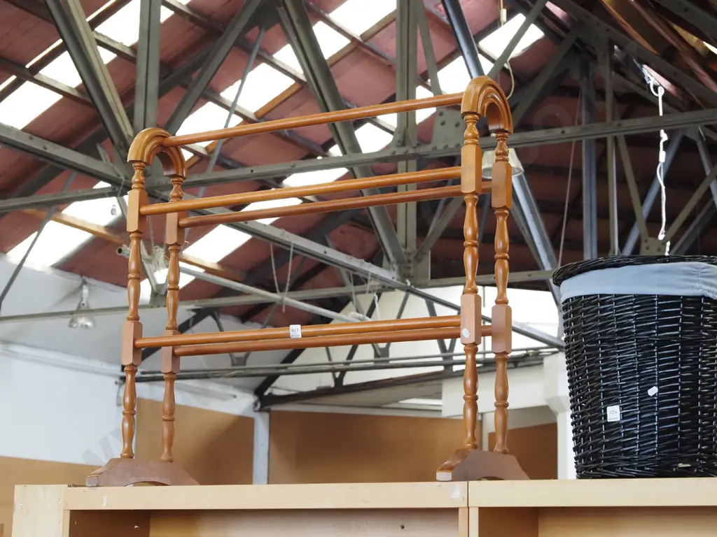 wooden towel rail Image 1++