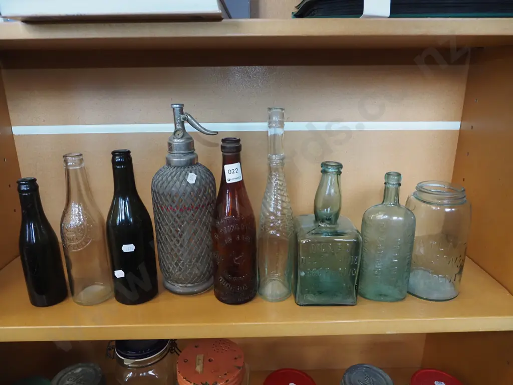 shelf; vintage bottles, jars, soda syphon Image 1++