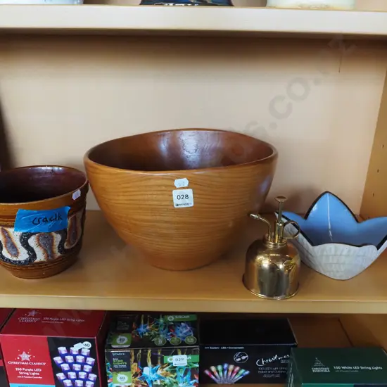 German jardiniere - crack, wooden bowl, vase, brass atomiser