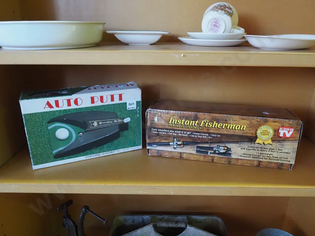 boxed golf auto putt machine, boxed instant fisherman portable fishing kit Image 1++