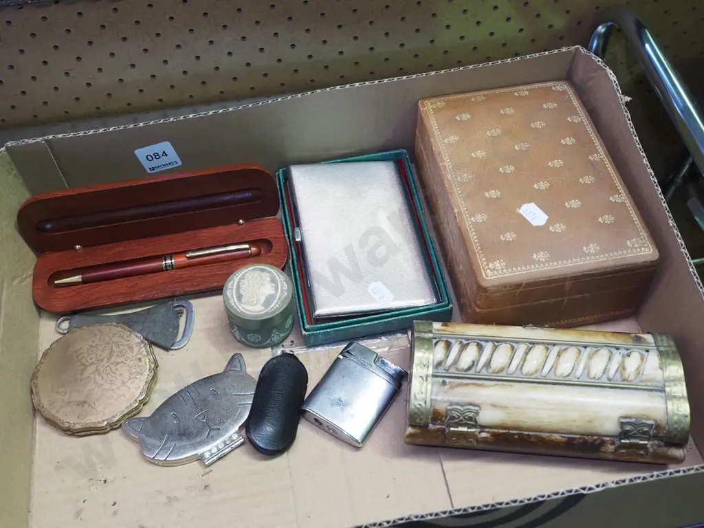 box; cigarette case, pen, trinket box etc Image 1++