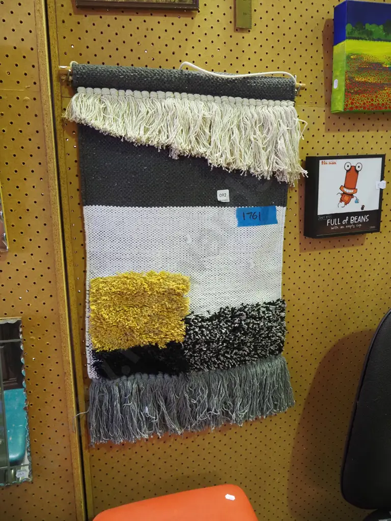 woven wool hanging Image 1++