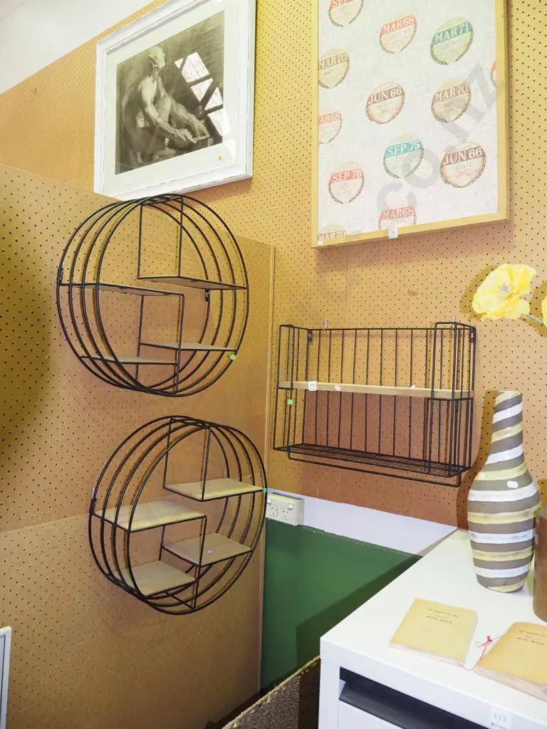 3x metal wall mounted shelves - green dots Image 1++