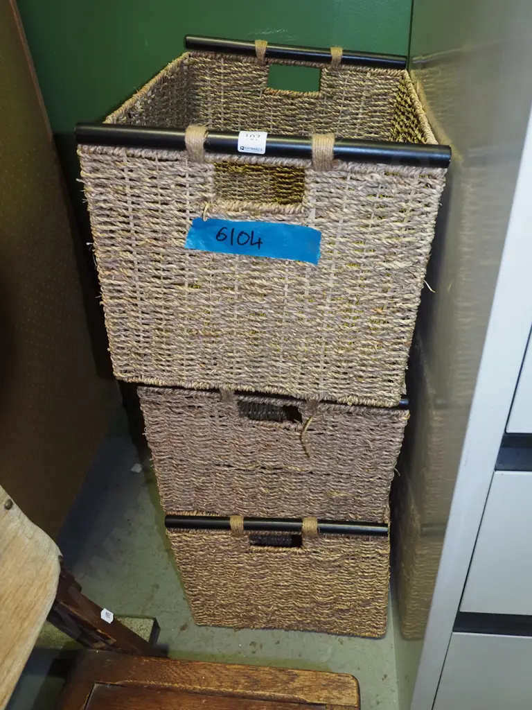 3x seagrass storage baskets Image 1++