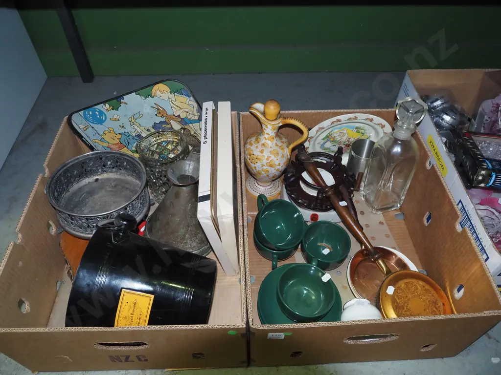 2x boxes; ice buckets, cups, bellows, decanter etc - green dots Image 1++