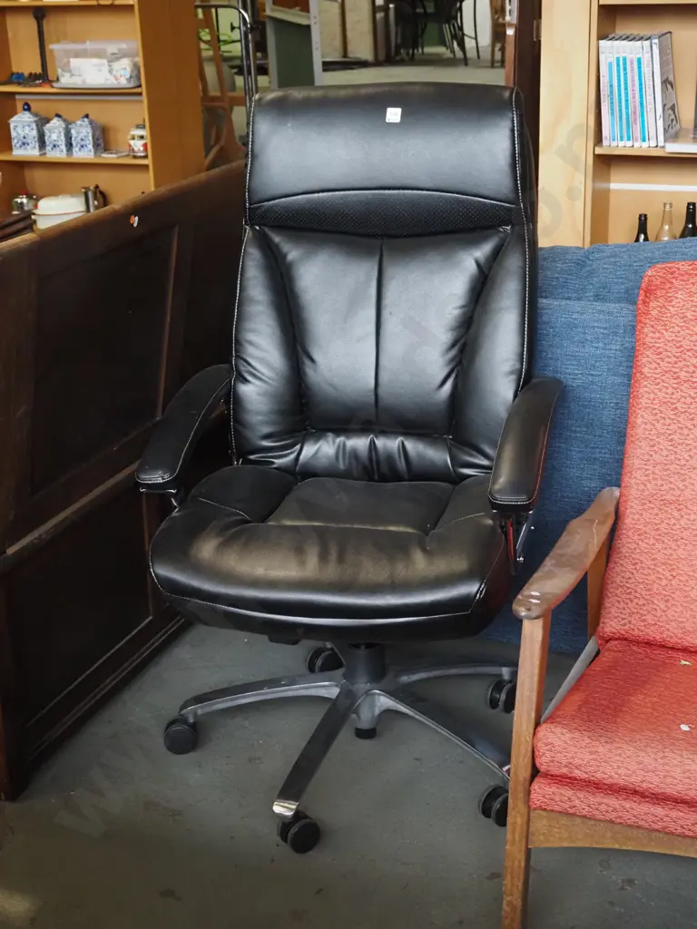black vinyl office chair Image 1++
