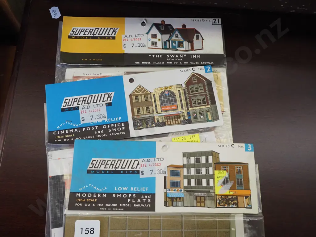 super quick cardboard railway layout models Image 1++