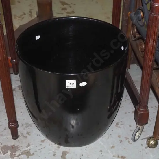 black ceramic jardiniere H320