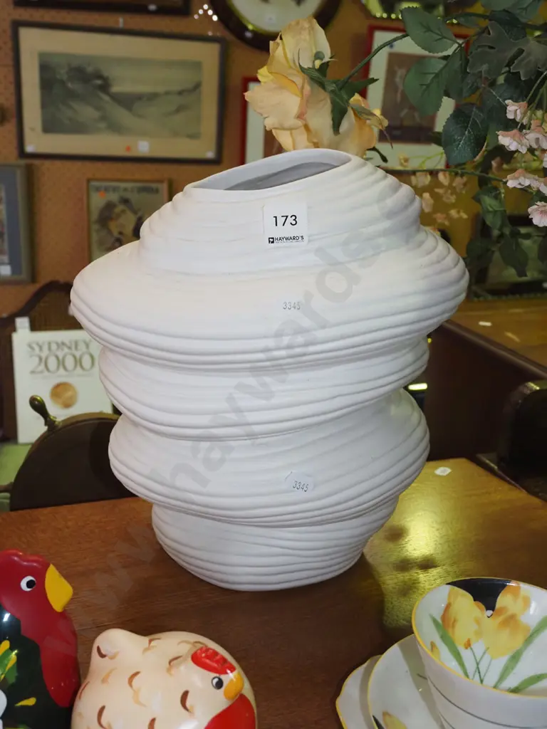 studio pottery vase H300 Image 1++