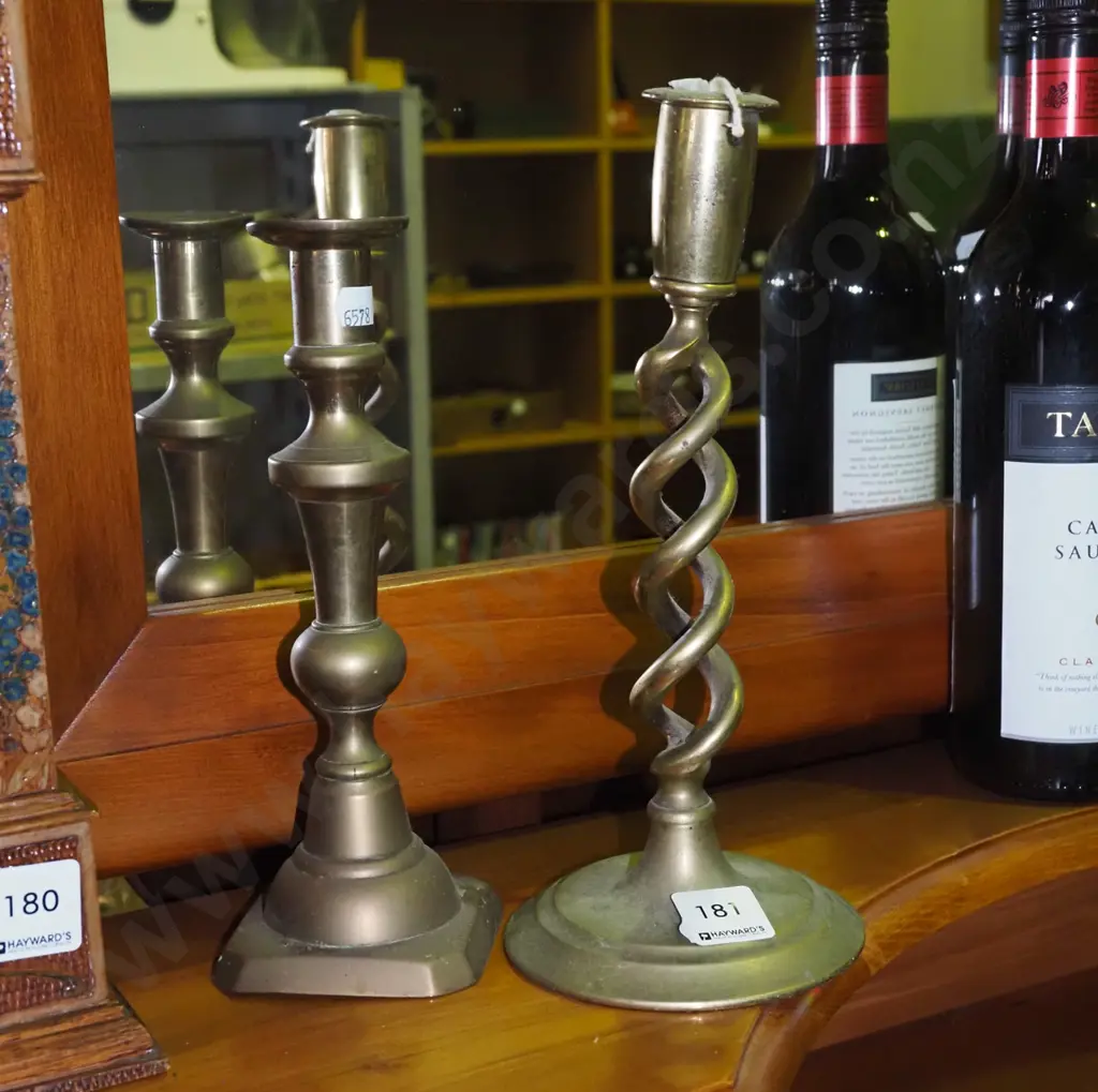 2x brass candlesticks H260 Image 1++