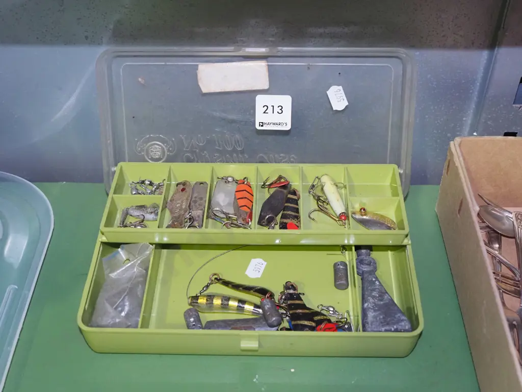 small plastic tackle box, lures Image 1++