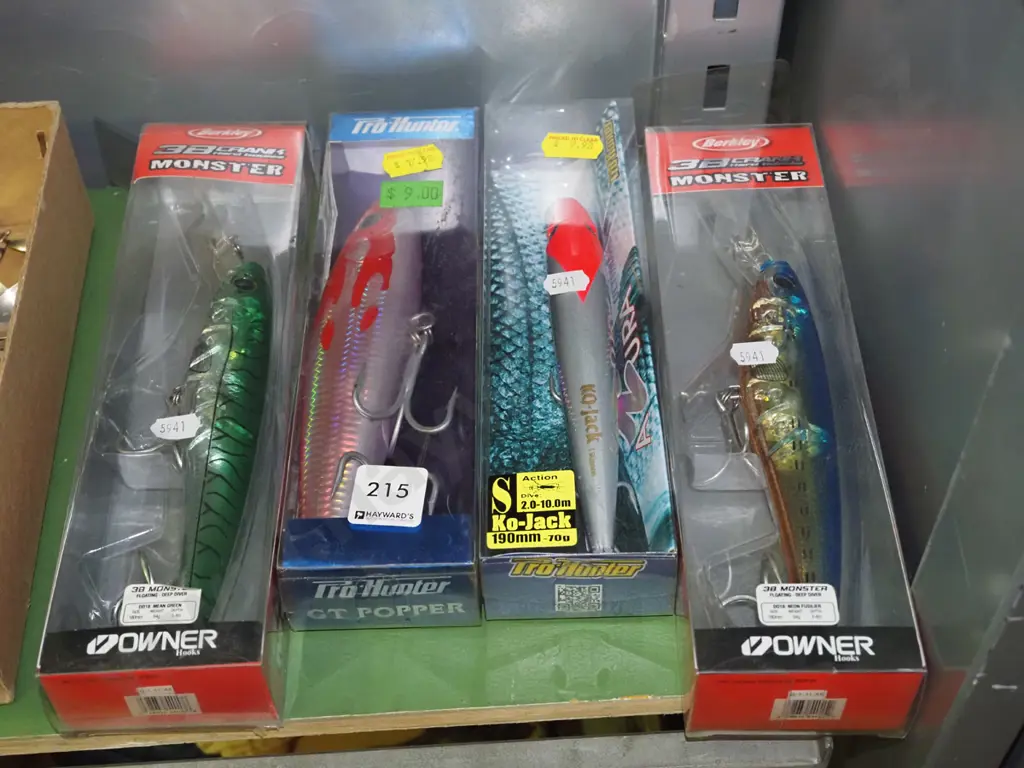 4x large game fishing lures Image 1++
