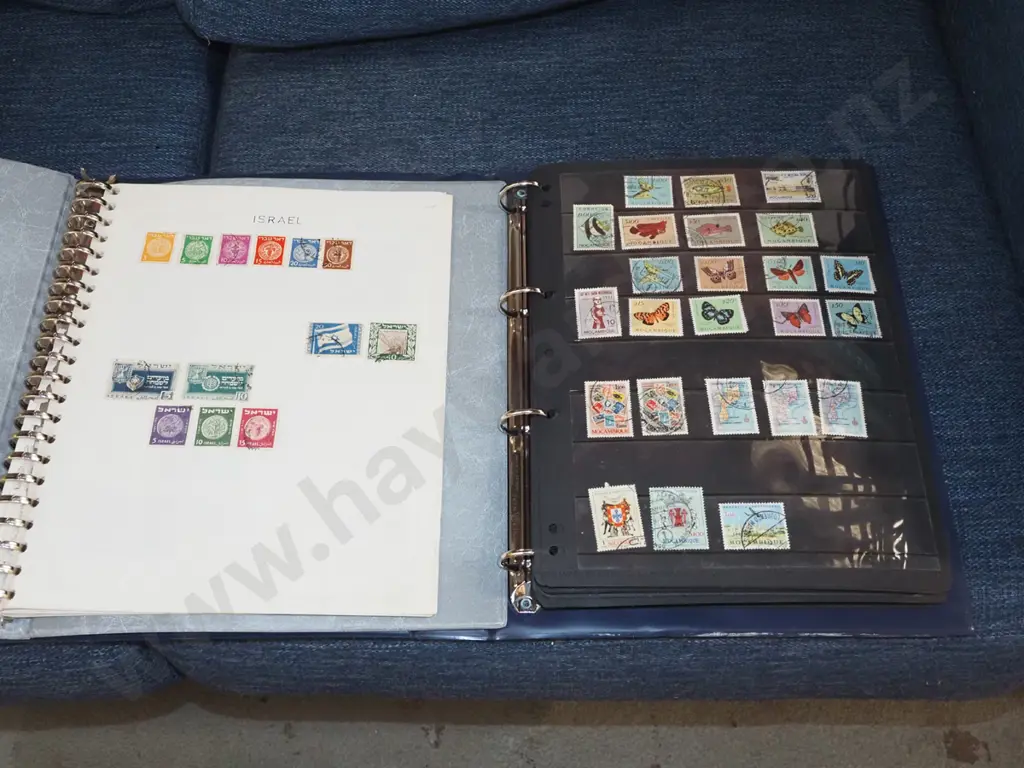 4x stamp albums Image 1++