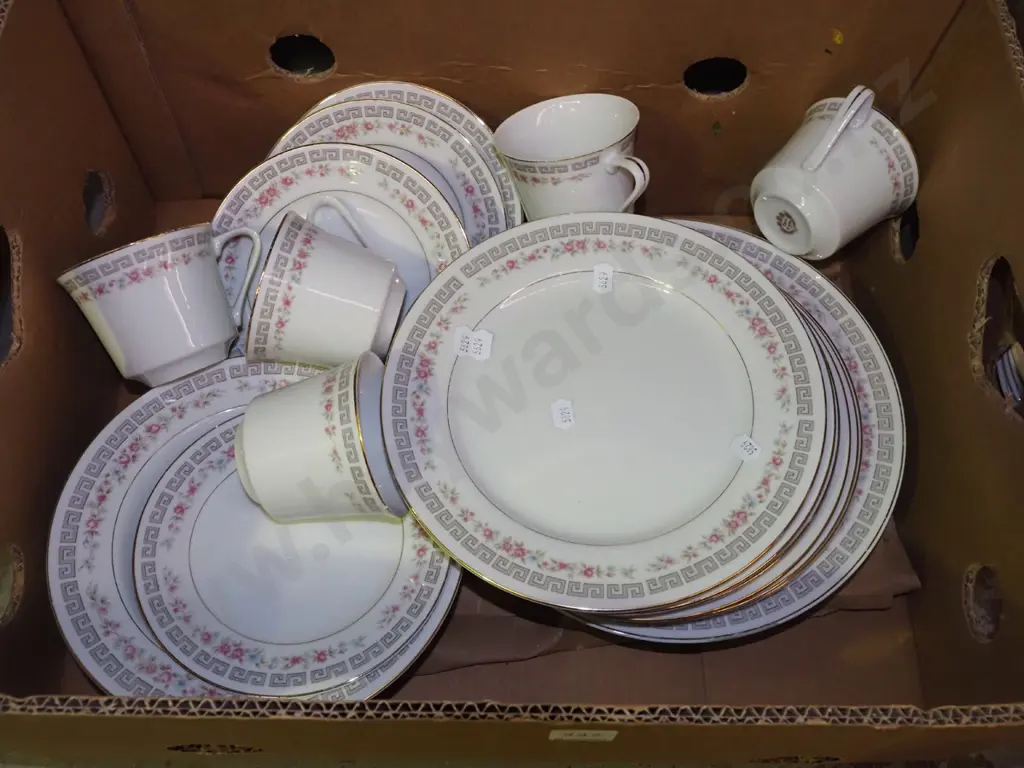 box; Chinese dinner items Image 1++