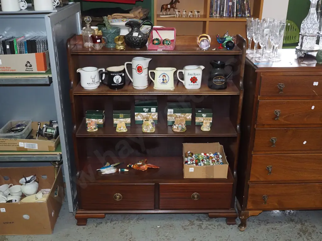 mahogany bookcase, 2x lower drawers H1100 W930 D300 Image 1++