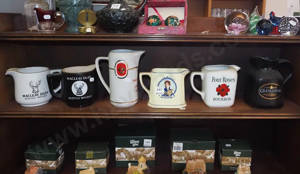 6x whisky jugs Image 1++