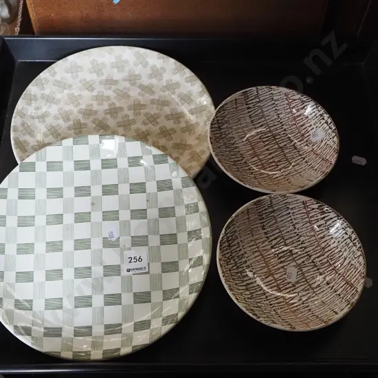 Crown Lynn plates and bowls