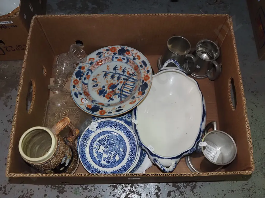 box; beer tankards, willow plates plates and saucers, glass ware etc Image 1++