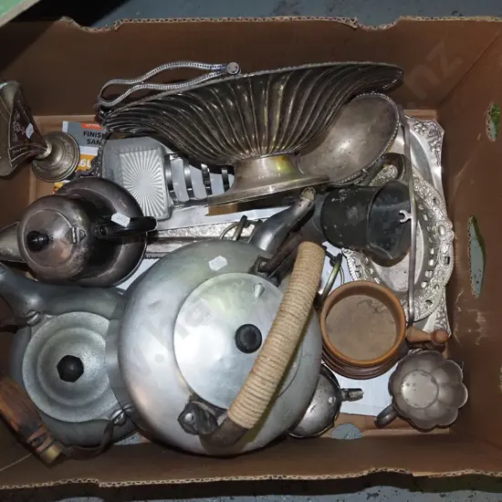 box; tea pot, plated footed bowls, toast racks etc