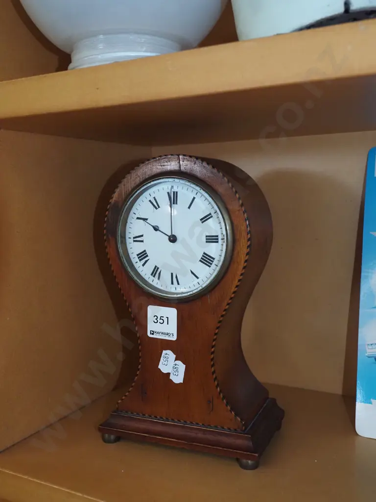 wood cased mantle clock H220 Image 1++