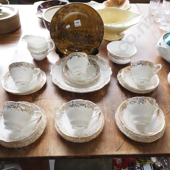 Collingwood tea set, Royal Doulton picture plate