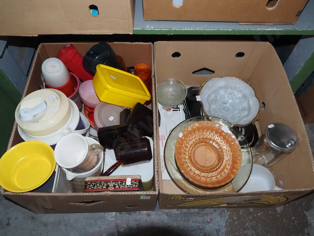 2x boxes; tupperware, glass bowls, cocktail shaker etc - green dots Image 1++