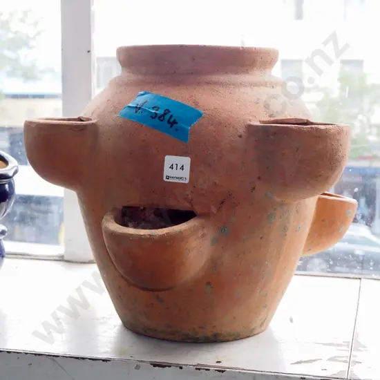 terracotta garden planter H310